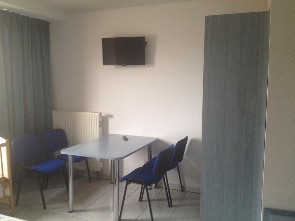 Hotel Le Strasbourg Mülhausen Zimmer foto