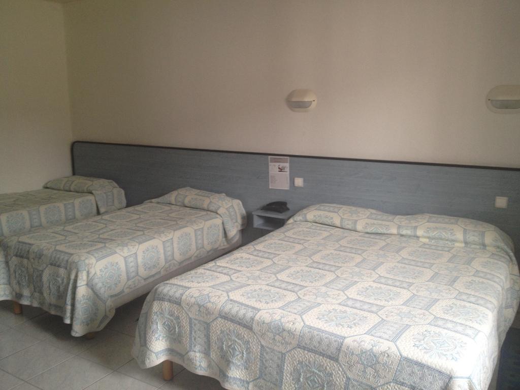 Hotel Le Strasbourg Mülhausen Zimmer foto